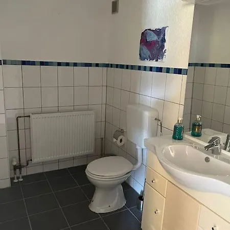 Privatzimmer In Langgoens Apartment
