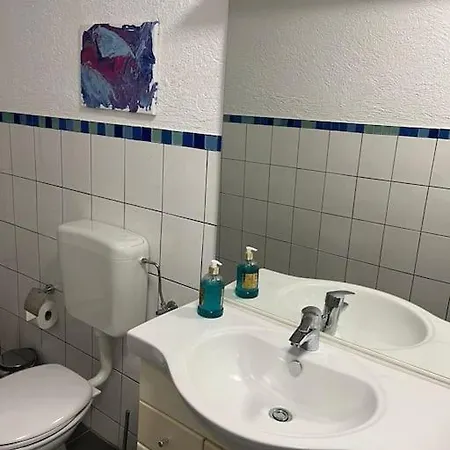 Privatzimmer In Langgoens *